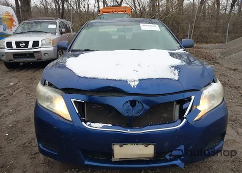 2011 Toyota Camry Le z USA, uszkodzony, nr VIN 4T4BF3EK2BR093314